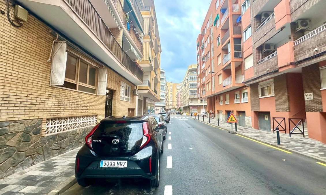 Wiederverkauf - Wohnung -
Torrevieja - Playa del Cura