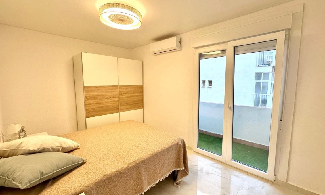 Wiederverkauf - Wohnung -
Torrevieja - Playa del Cura