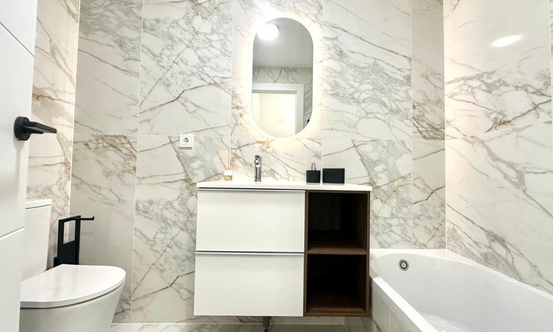 Wiederverkauf - Wohnung -
Torrevieja - Playa del Cura