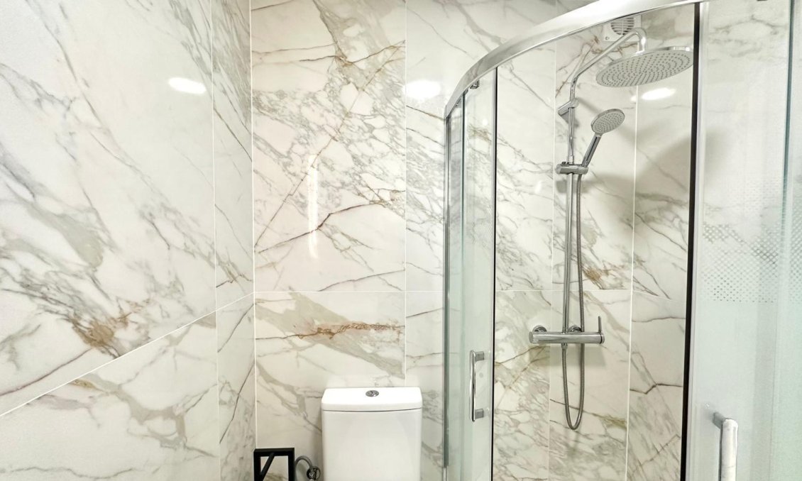 Wiederverkauf - Wohnung -
Torrevieja - Playa del Cura