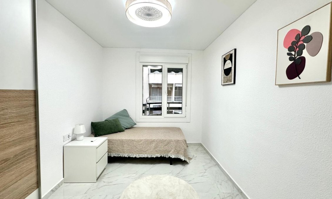 Wiederverkauf - Wohnung -
Torrevieja - Playa del Cura