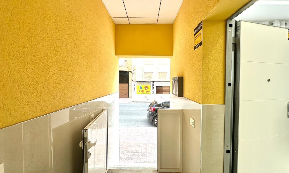 Wiederverkauf - Wohnung -
Torrevieja - Playa del Cura