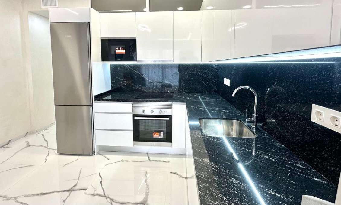 Wiederverkauf - Wohnung -
Torrevieja - Playa del Cura