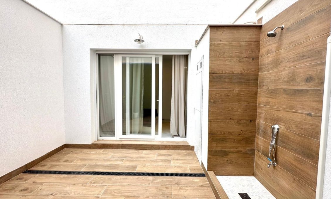 Wiederverkauf - Wohnung -
Torrevieja - Playa del Cura