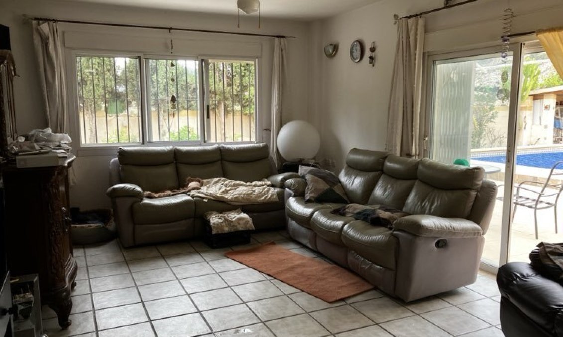 Wiederverkauf - Villa -
Orxeta - Costa Blanca