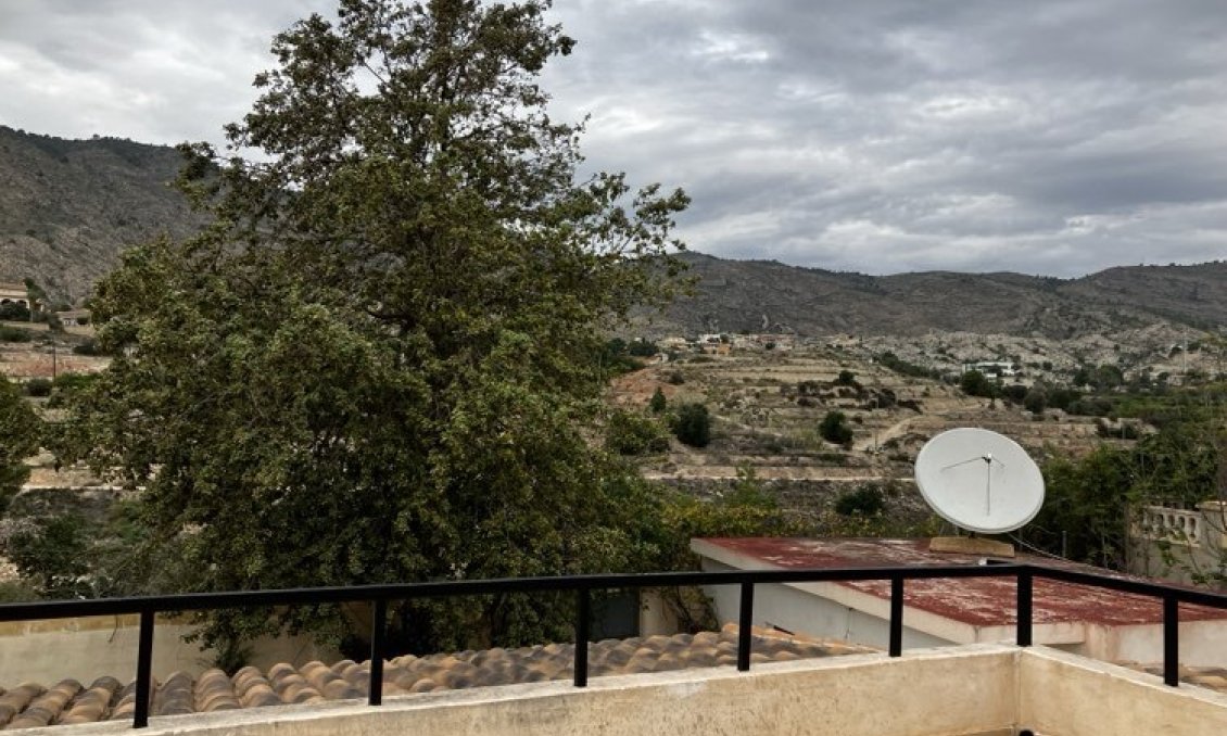 Wiederverkauf - Villa -
Orxeta - Costa Blanca