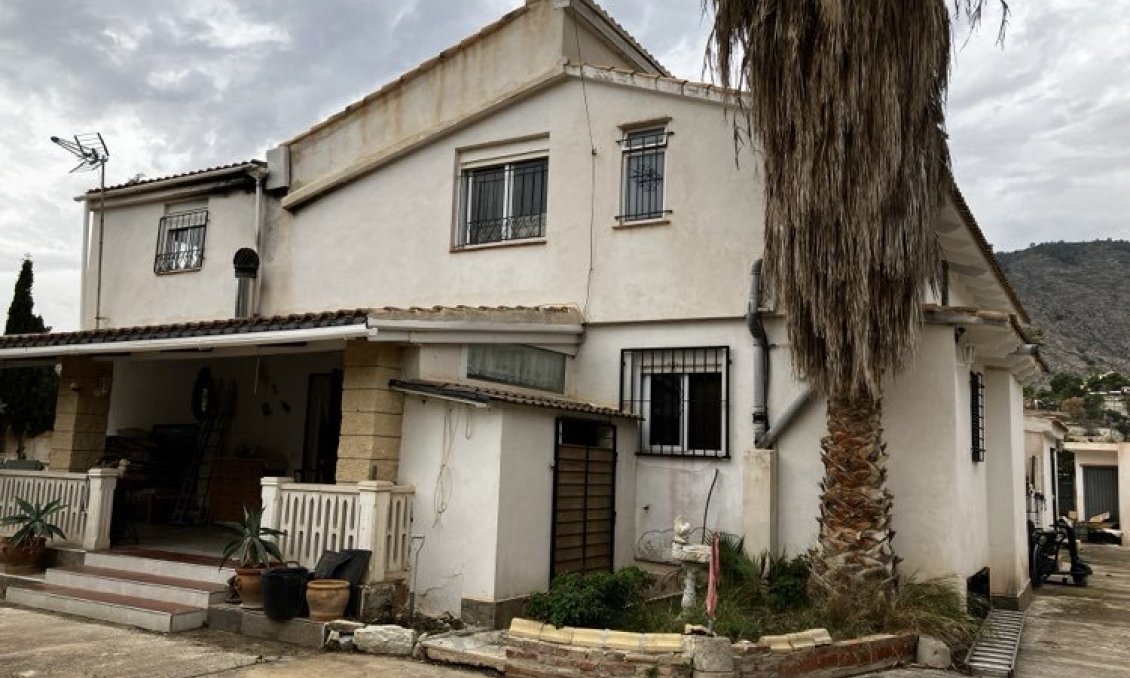 Wiederverkauf - Villa -
Orxeta - Costa Blanca