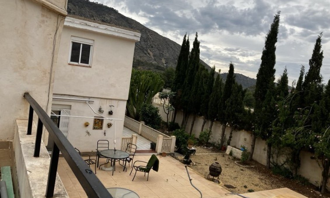 Wiederverkauf - Villa -
Orxeta - Costa Blanca