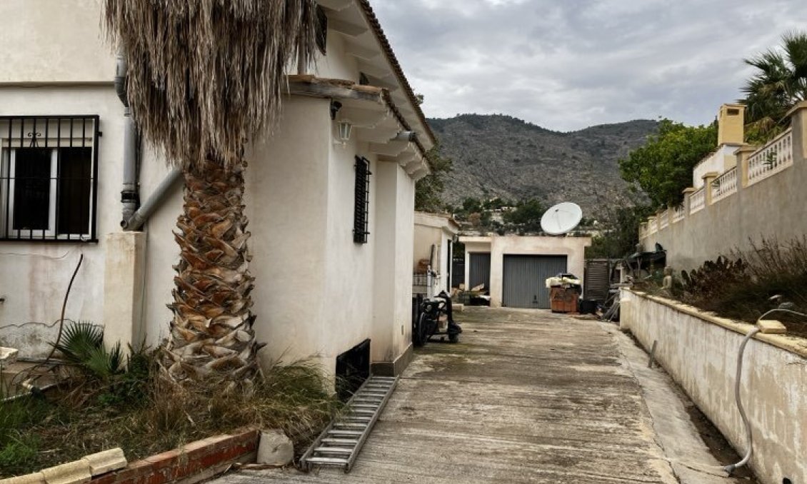 Wiederverkauf - Villa -
Orxeta - Costa Blanca