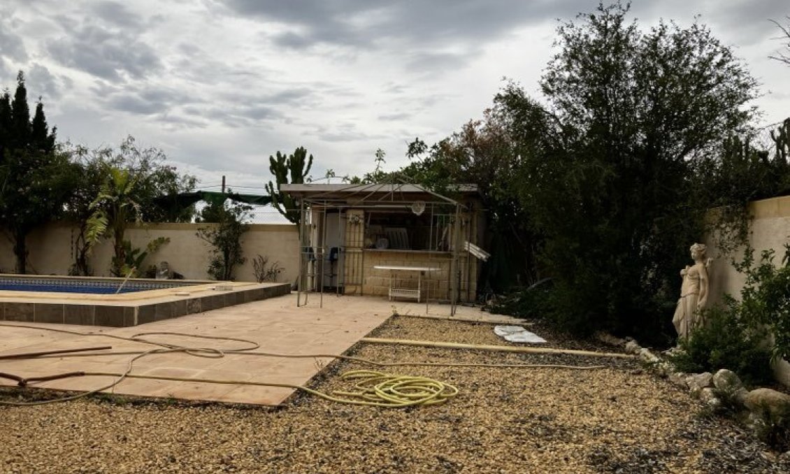 Wiederverkauf - Villa -
Orxeta - Costa Blanca