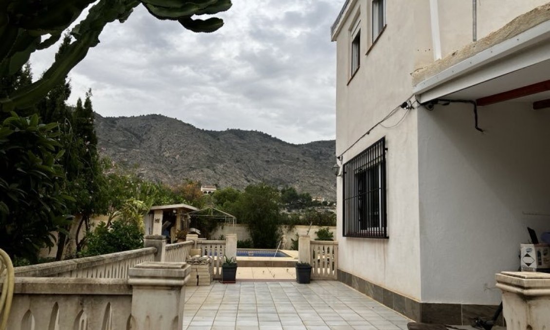 Wiederverkauf - Villa -
Orxeta - Costa Blanca