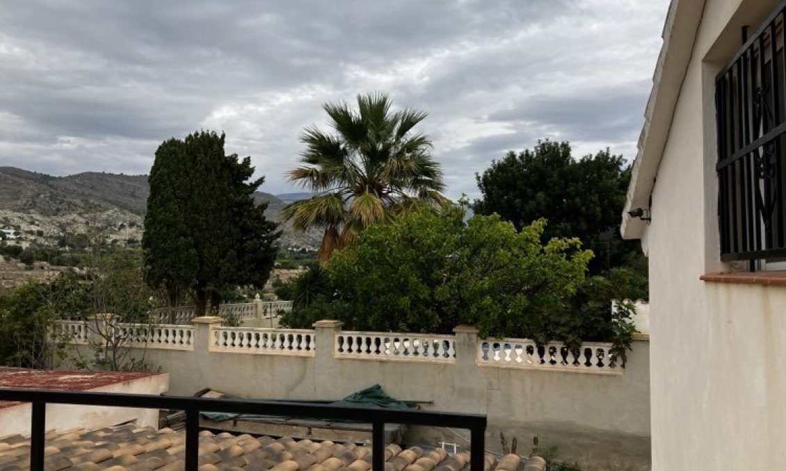 Wiederverkauf - Villa -
Orxeta - Costa Blanca