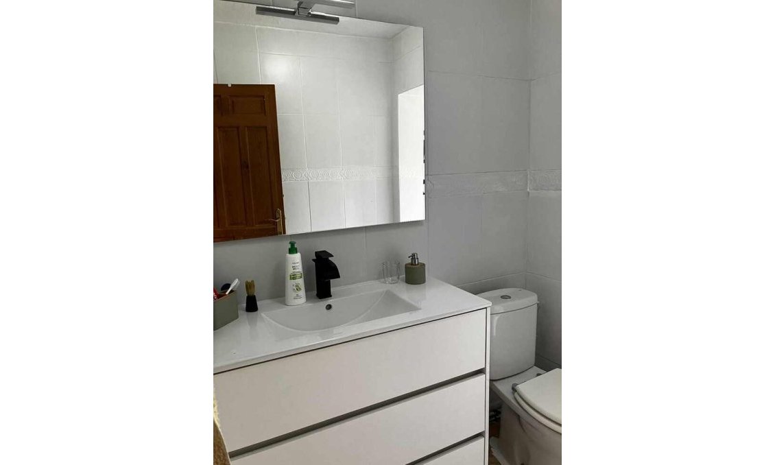 Wiederverkauf - Villa -
Biar - Costa Blanca