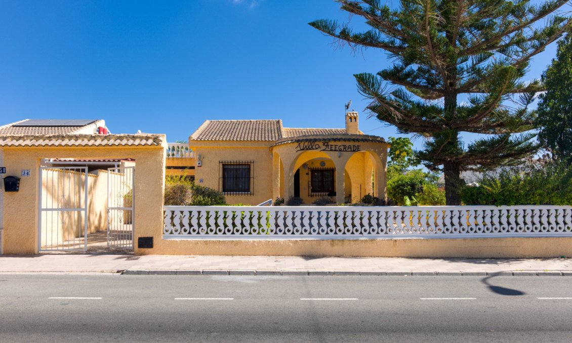 Wiederverkauf - Villa -
La Siesta - Costa Blanca