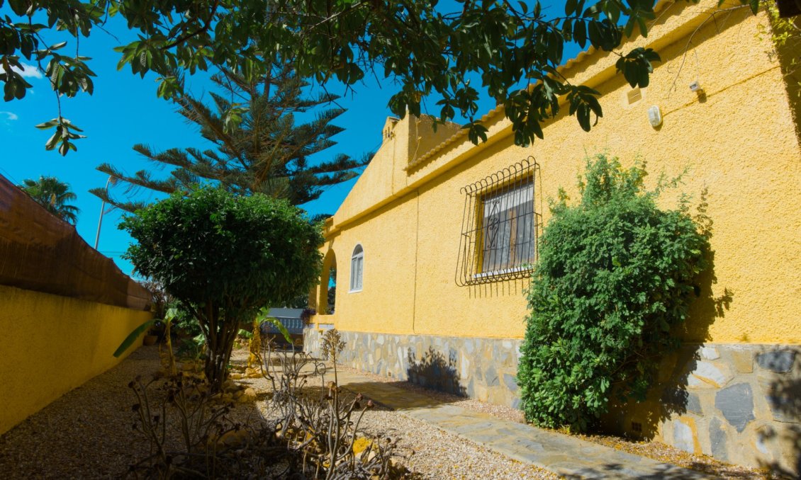 Wiederverkauf - Villa -
La Siesta - Costa Blanca