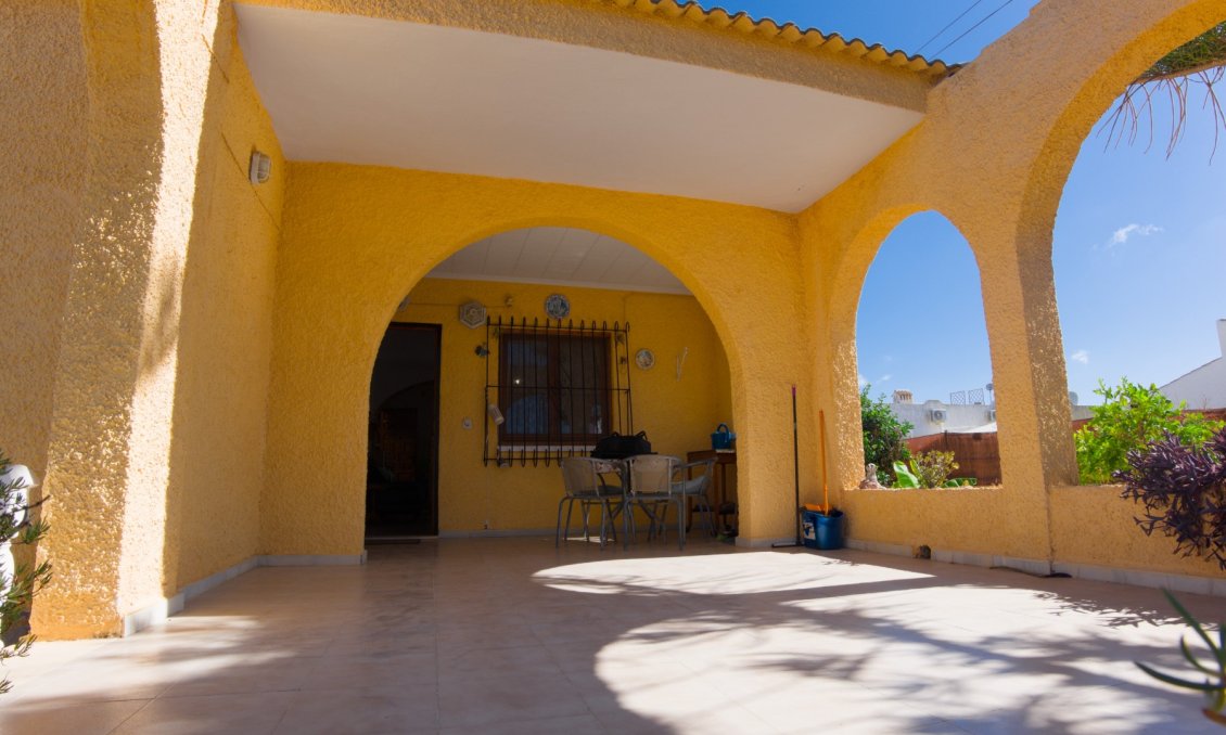 Wiederverkauf - Villa -
La Siesta - Costa Blanca