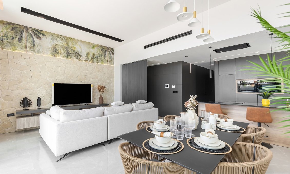 Resale - Villa -
El Chaparral - Inland