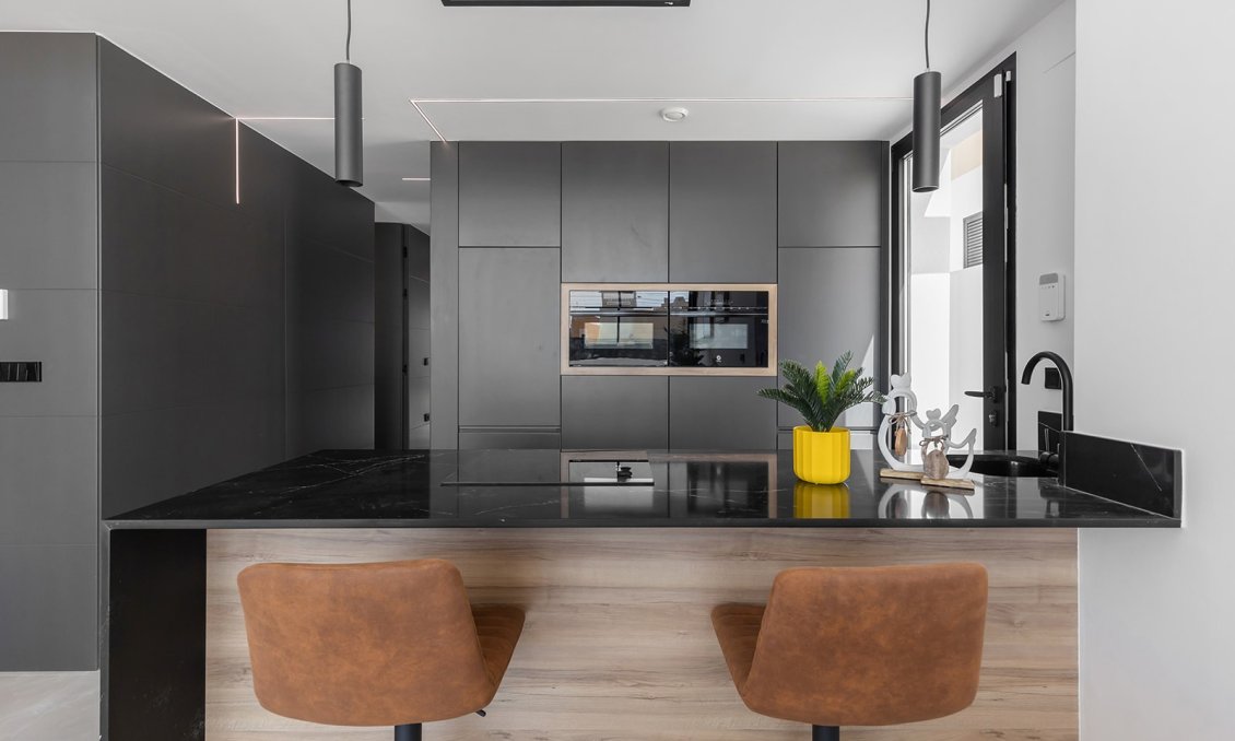 Resale - Villa -
El Chaparral - Inland