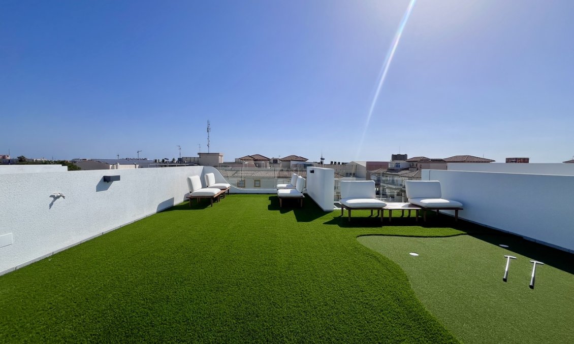 Wiederverkauf - Villa -
Punta Prima - Costa Blanca