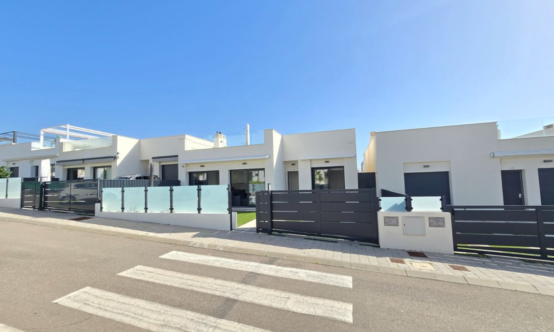 Wiederverkauf - Villa -
Pilar de la Horadada - Costa Blanca