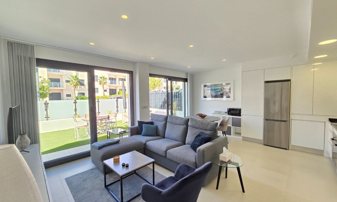 Wiederverkauf - Villa -
Pilar de la Horadada - Costa Blanca