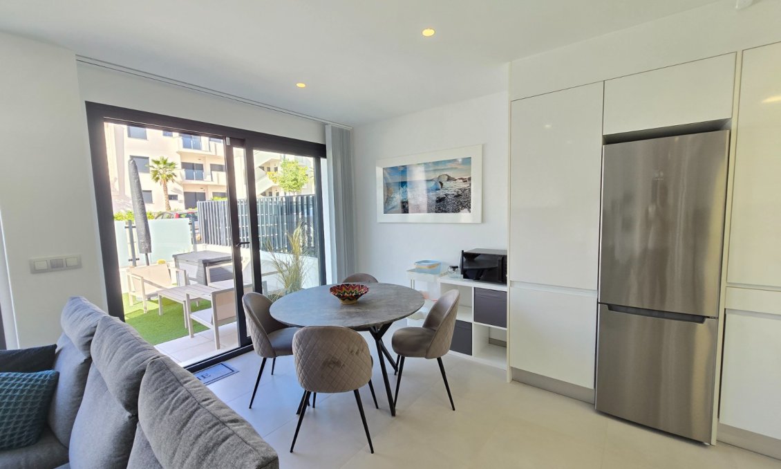 Wiederverkauf - Villa -
Pilar de la Horadada - Costa Blanca