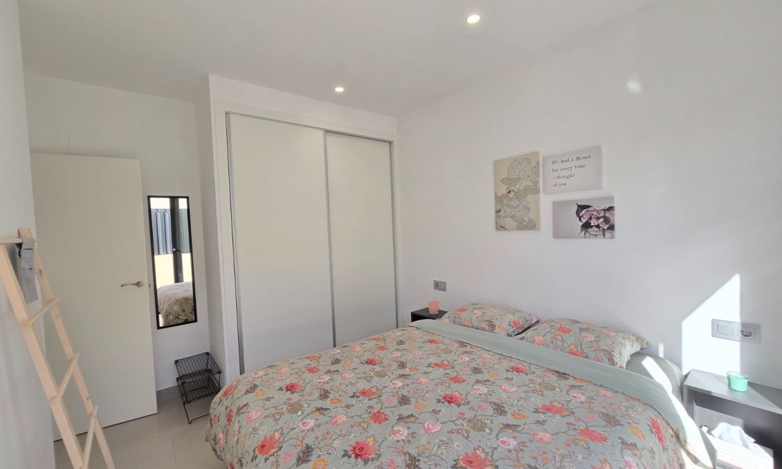 Wiederverkauf - Villa -
Pilar de la Horadada - Costa Blanca