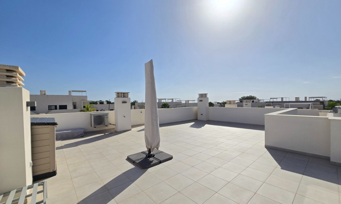 Wiederverkauf - Villa -
Pilar de la Horadada - Costa Blanca