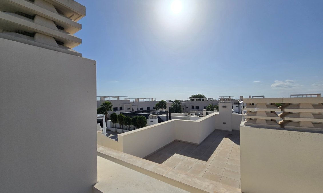 Wiederverkauf - Villa -
Pilar de la Horadada - Costa Blanca