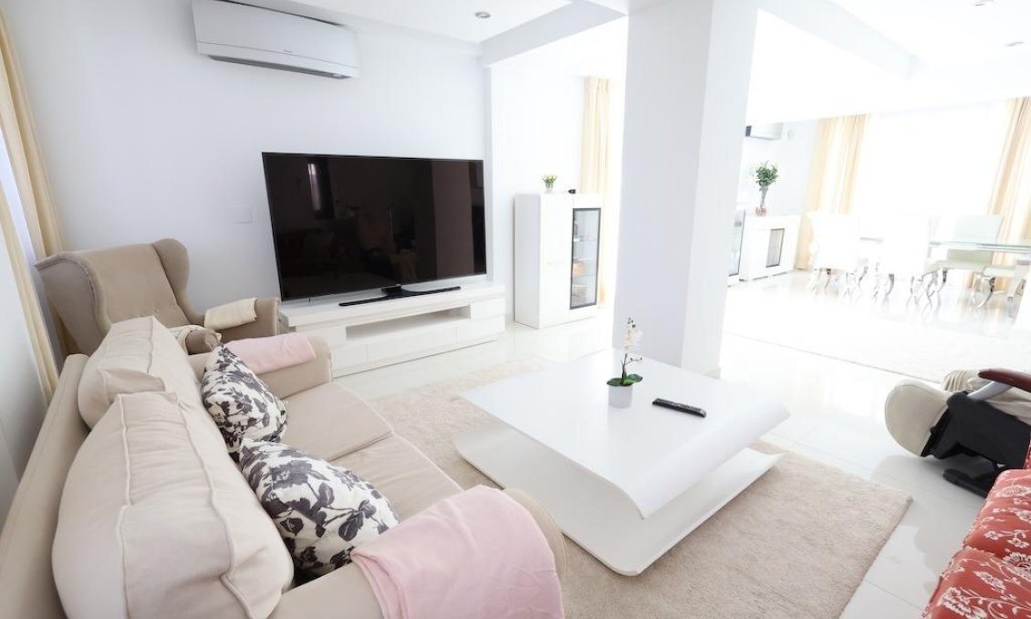 Wiederverkauf - Villa -
Cabo Roig - Costa Blanca