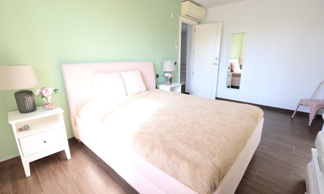 Wiederverkauf - Villa -
Cabo Roig - Costa Blanca