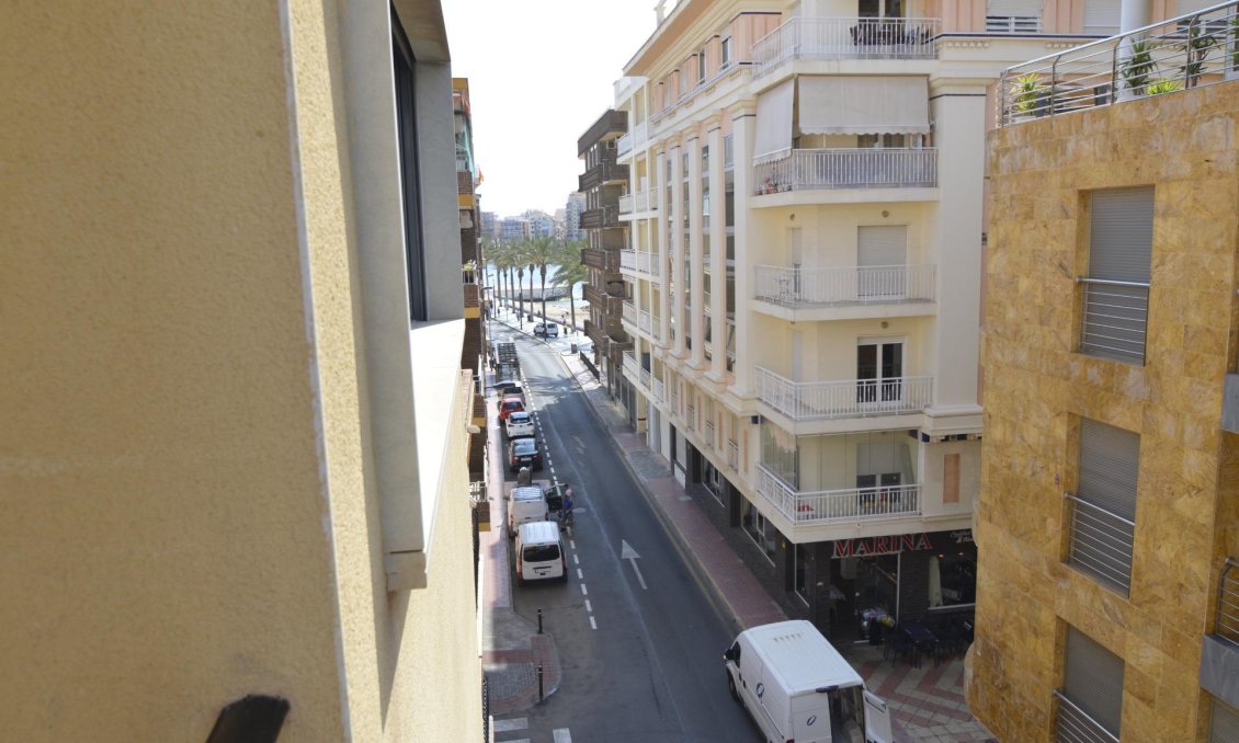 Resale - Apartment -
Torrevieja - Playa del Cura