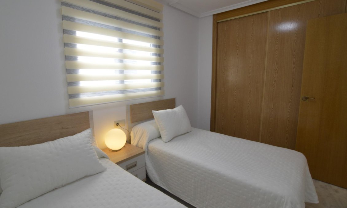 Resale - Apartment -
Torrevieja - Playa del Cura