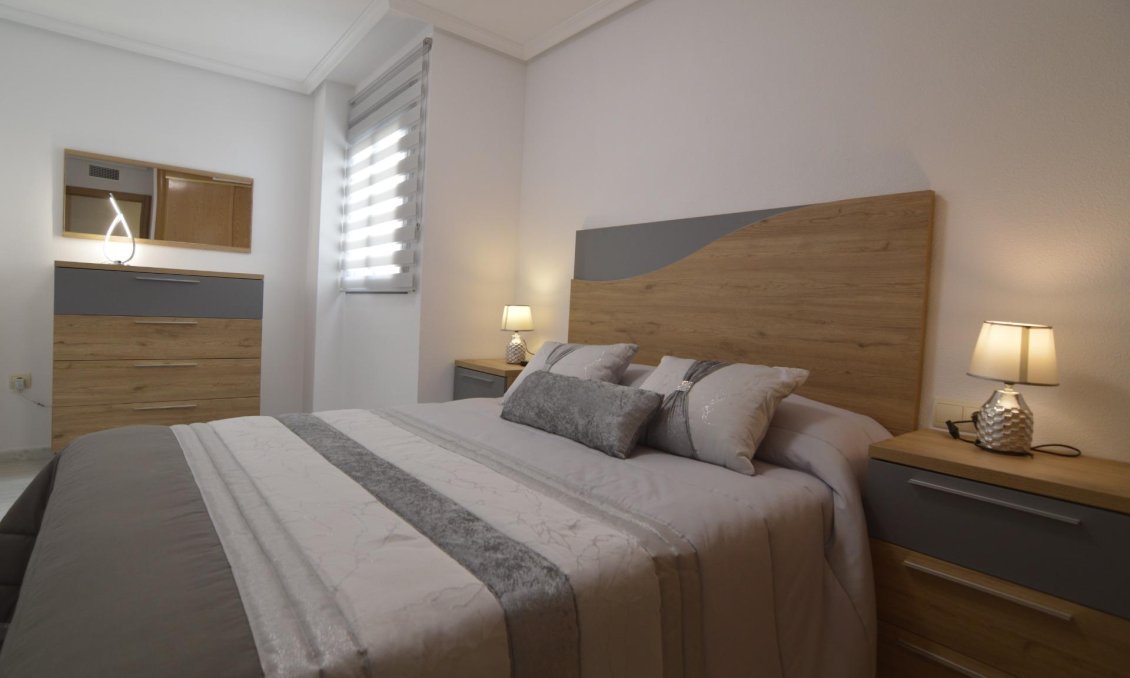 Resale - Apartment -
Torrevieja - Playa del Cura