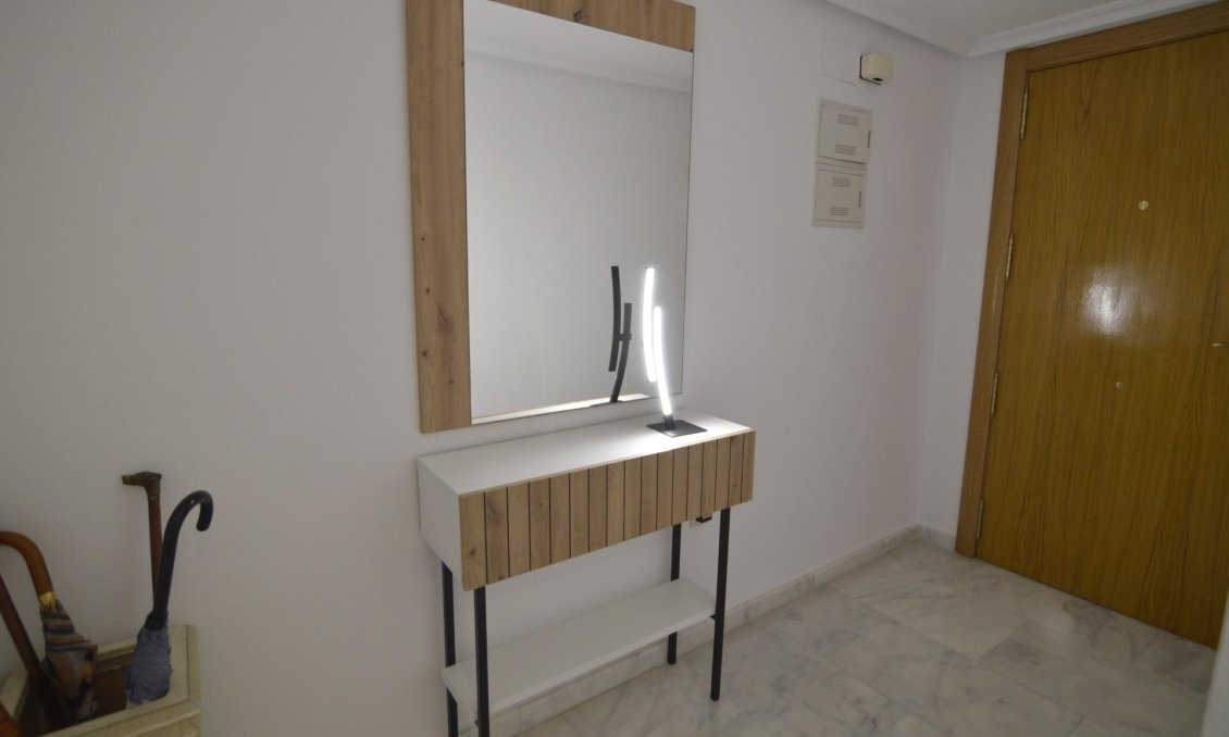 Resale - Apartment -
Torrevieja - Playa del Cura