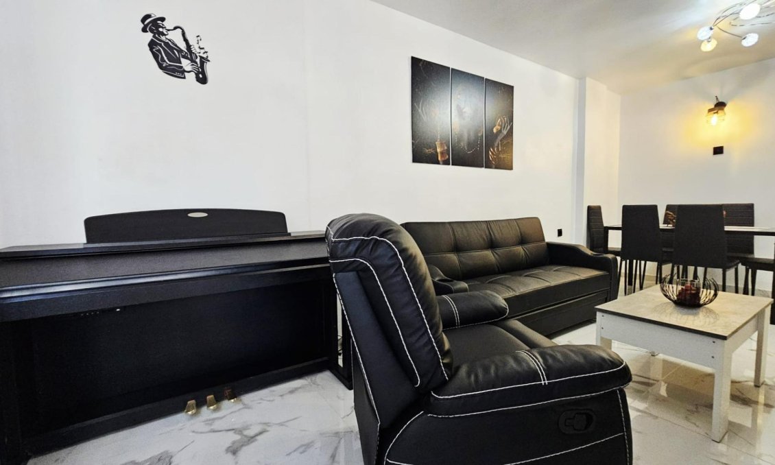 Resale - Apartment -
Torrevieja - Acequion