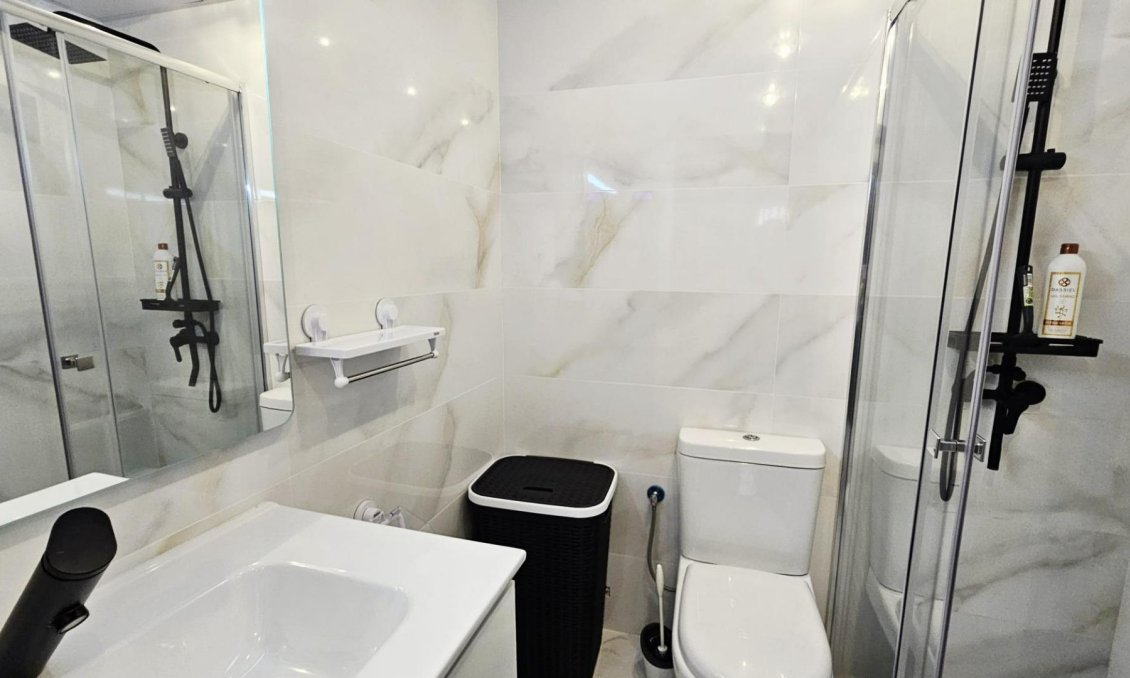 Resale - Apartment -
Torrevieja - Acequion