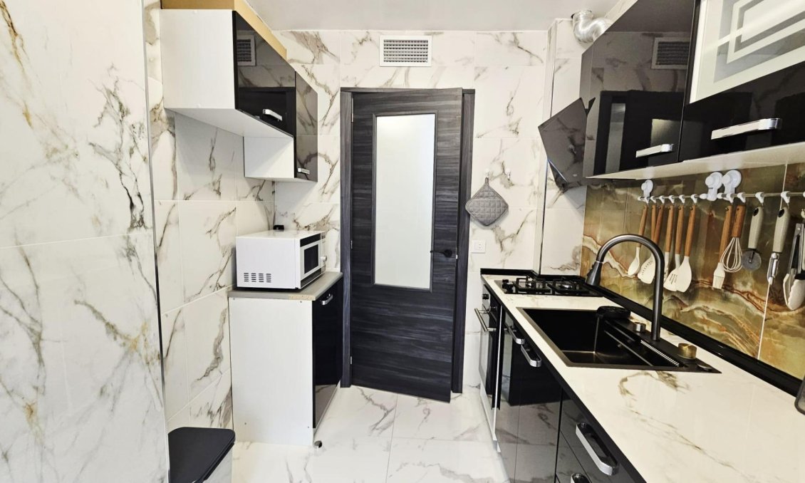 Resale - Apartment -
Torrevieja - Acequion