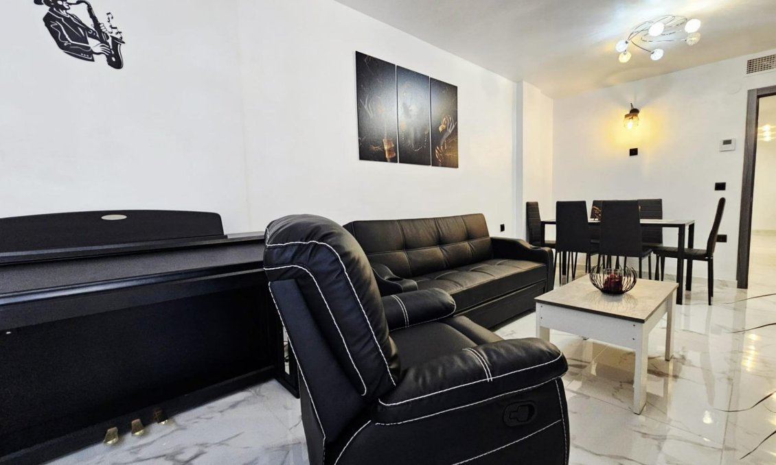 Resale - Apartment -
Torrevieja - Acequion