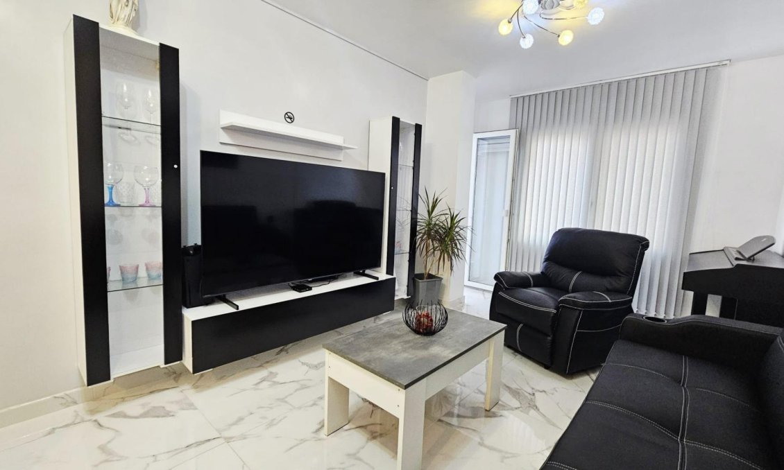 Resale - Apartment -
Torrevieja - Acequion