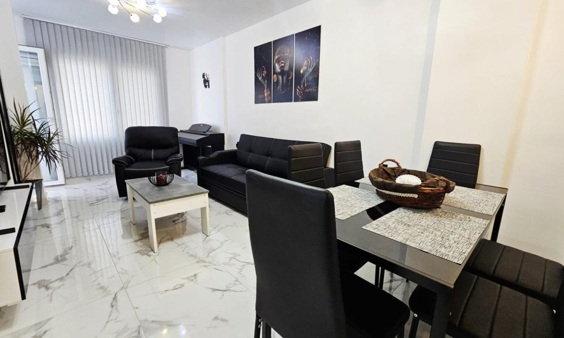 Resale - Apartment -
Torrevieja - Acequion