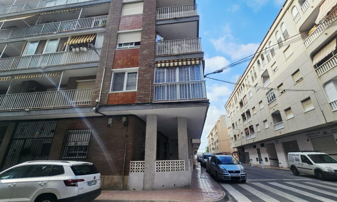 Resale - Apartment -
Torrevieja - Acequion