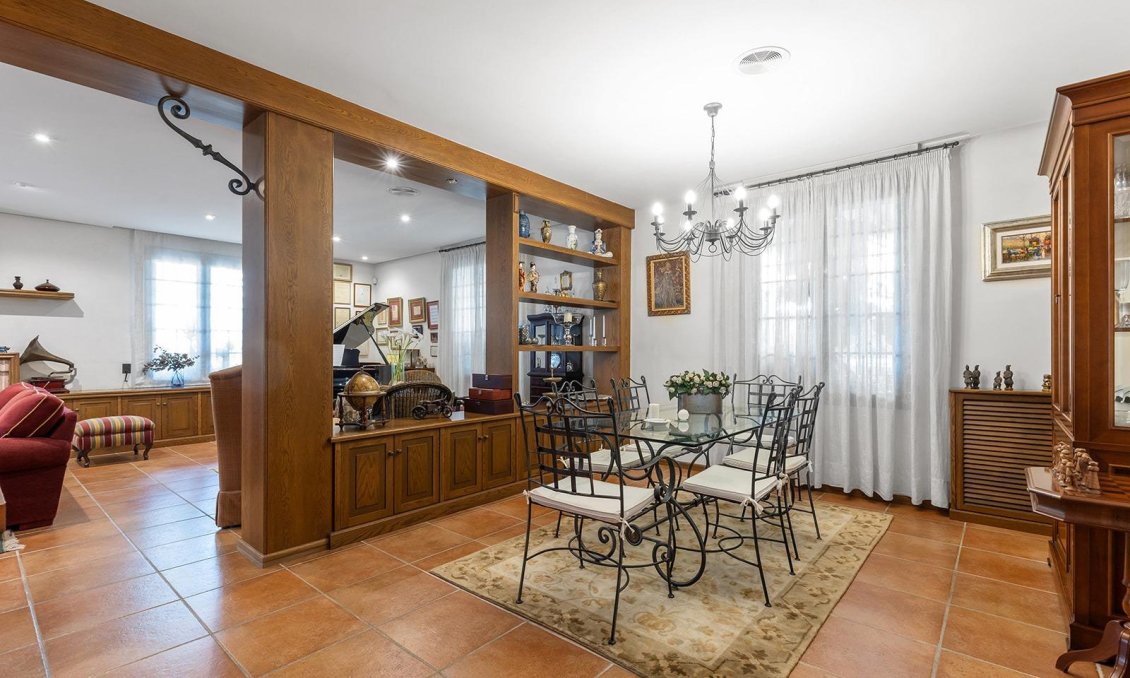 Resale - Villa -
Torrevieja - La Veleta