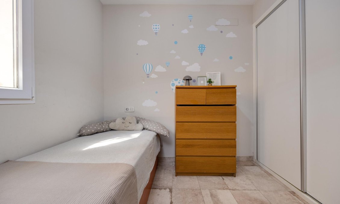 Resale - Town House -
Torrevieja - Centro