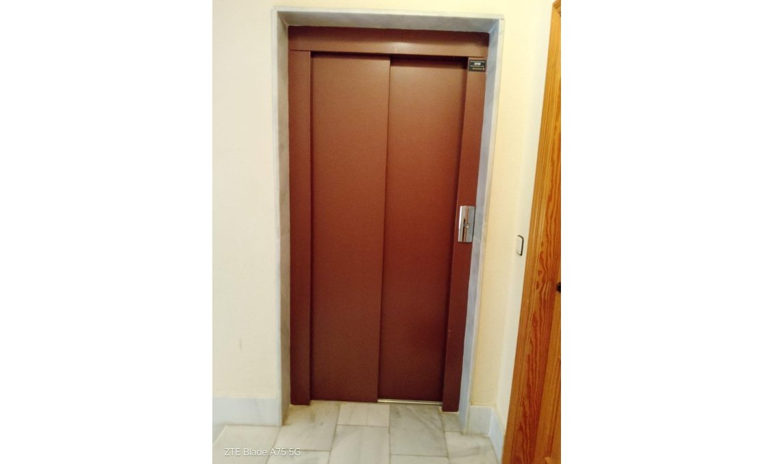 Resale - Apartment -
Puerto de Mazarron - Paseo