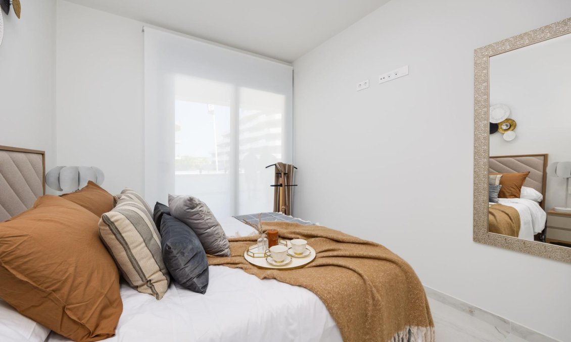 Neue Gebäude - Wohnung -
San Miguel de Salinas - Pueblo