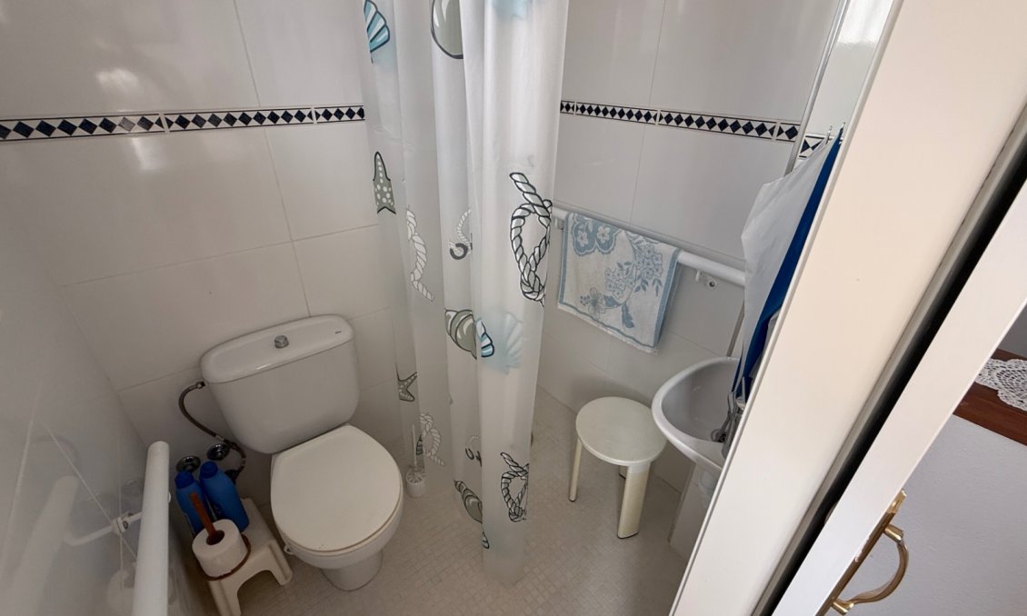 Resale - Duplex -
San Miguel de Salinas - Inland