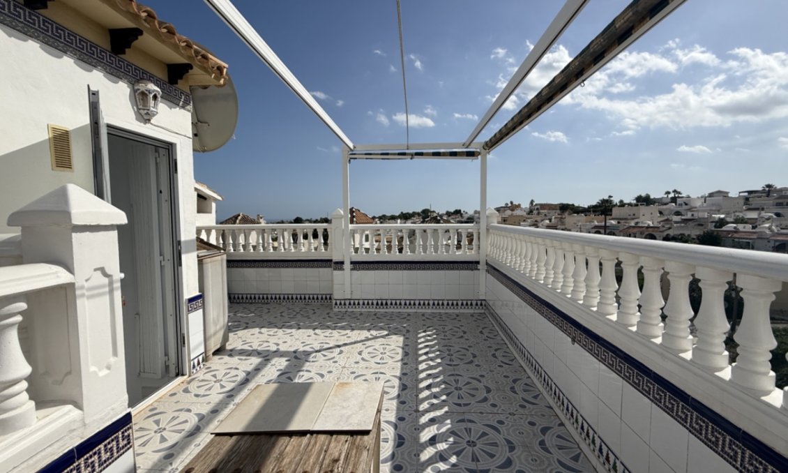 Resale - Duplex -
San Miguel de Salinas - Inland