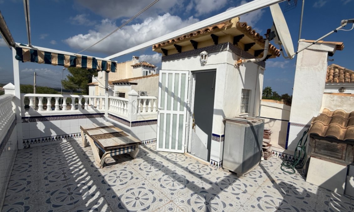 Resale - Duplex -
San Miguel de Salinas - Inland