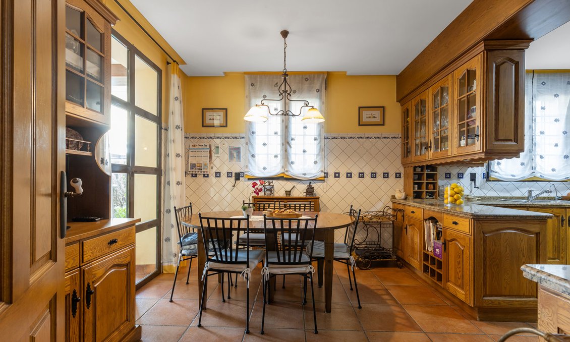 Resale - Villa -
Torrevieja - Costa Blanca